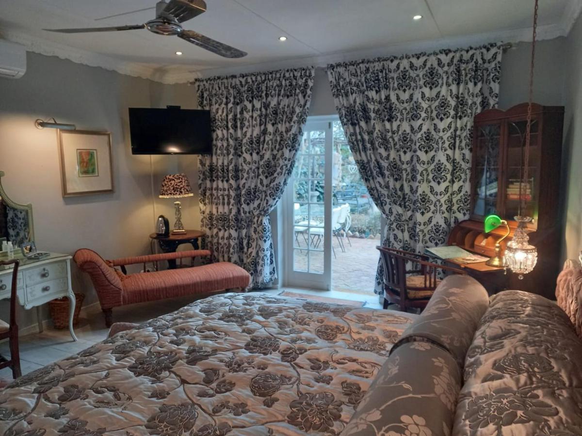 Michael-Angelo Guest House Почефструм Экстерьер фото