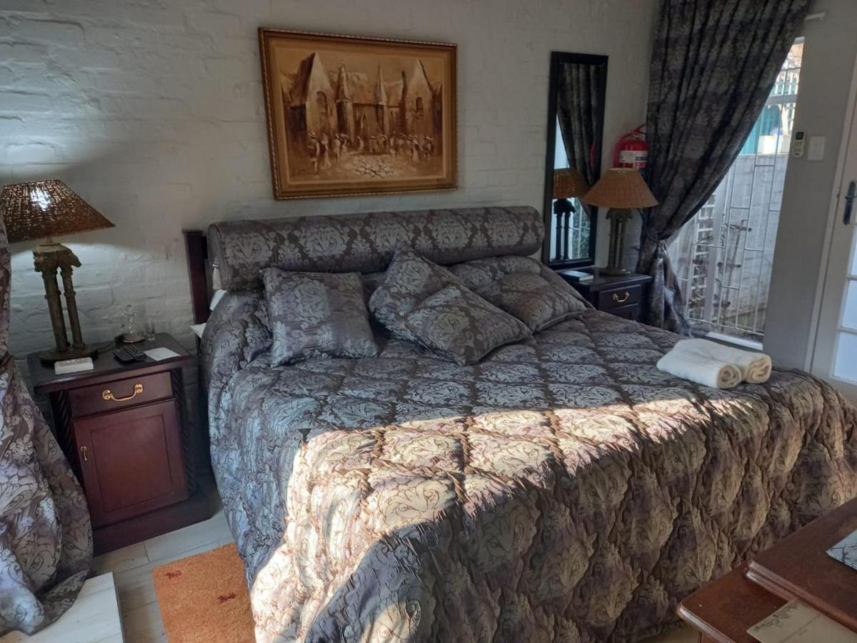 Michael-Angelo Guest House Почефструм Экстерьер фото