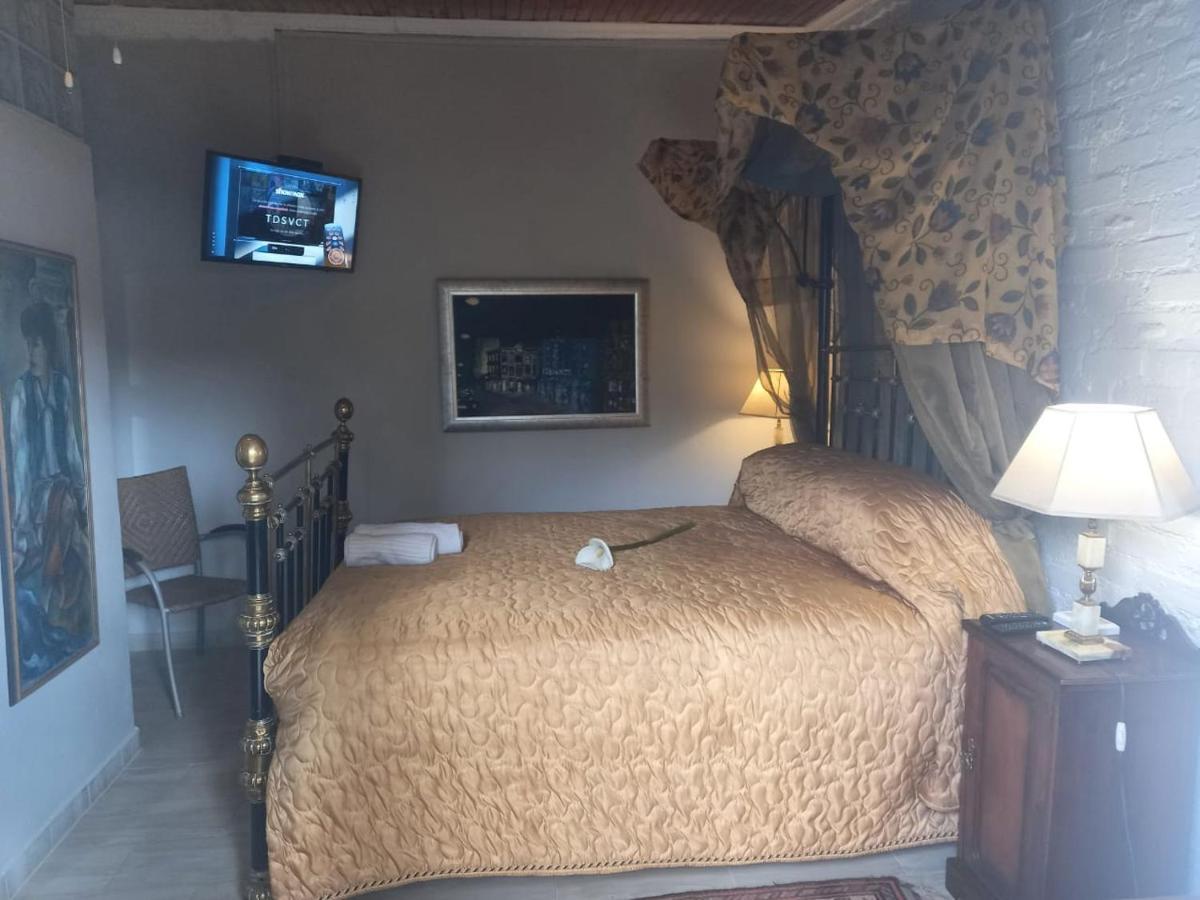 Michael-Angelo Guest House Почефструм Экстерьер фото
